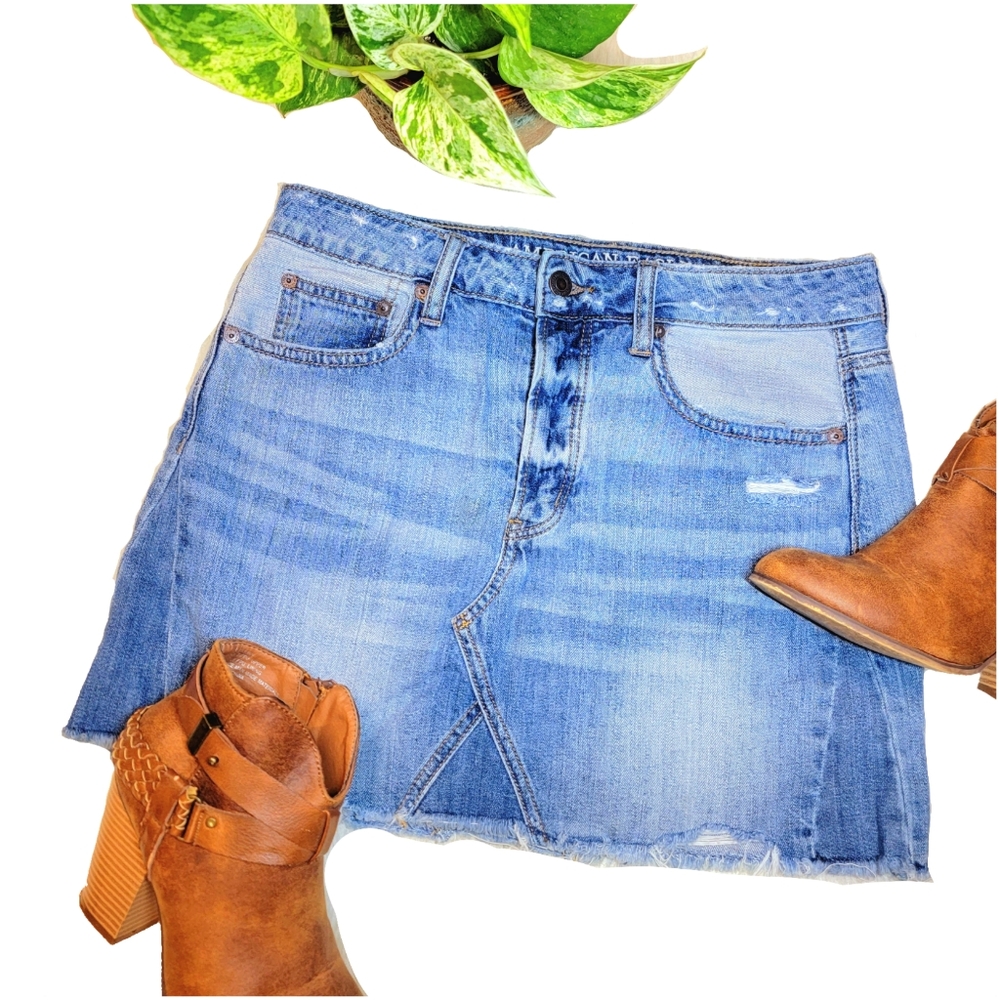 🎉 LAST CHANCE! 🎉 NWT American Eagle Denim Mini Skirt, Size 6